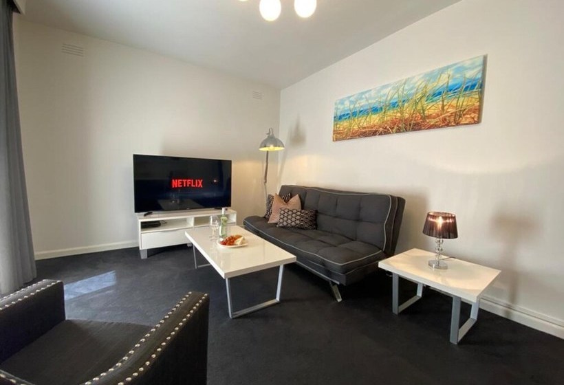 Melbourne Beachside Apartment