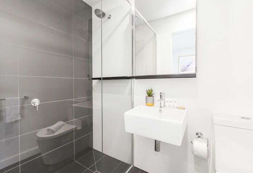 Ocean Views St Kilda Apartment By Ready Set Host