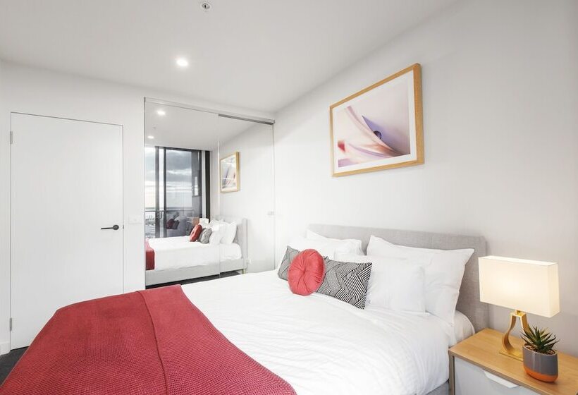 Ocean Views St Kilda Apartment By Ready Set Host