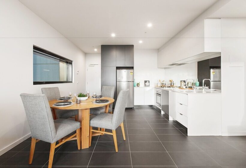 Ocean Views St Kilda Apartment By Ready Set Host