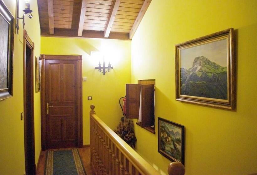 بنسيون Balcon Picos De Europa