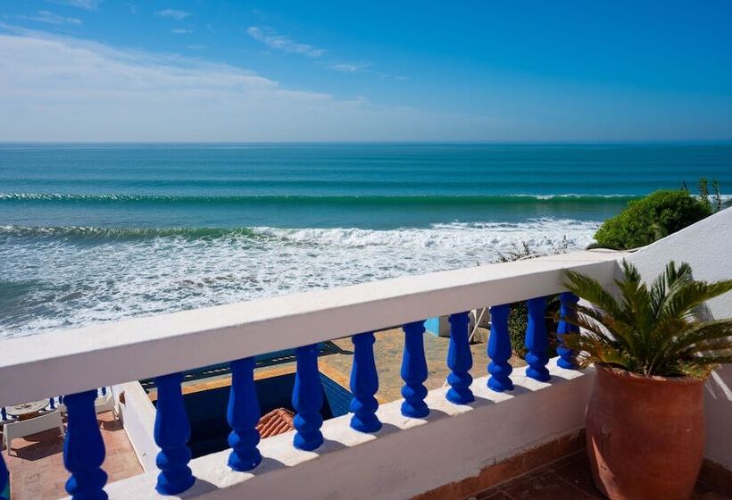 پانسیون Oceana Surf Camp   Hostel