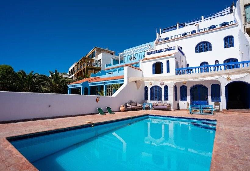 بنسيون Oceana Surf Camp   Hostel