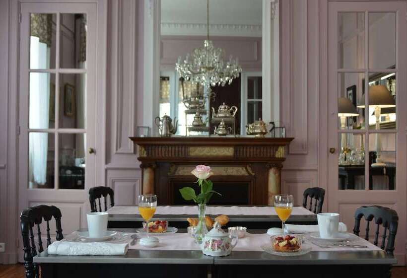 بنسيون Villa Vesone