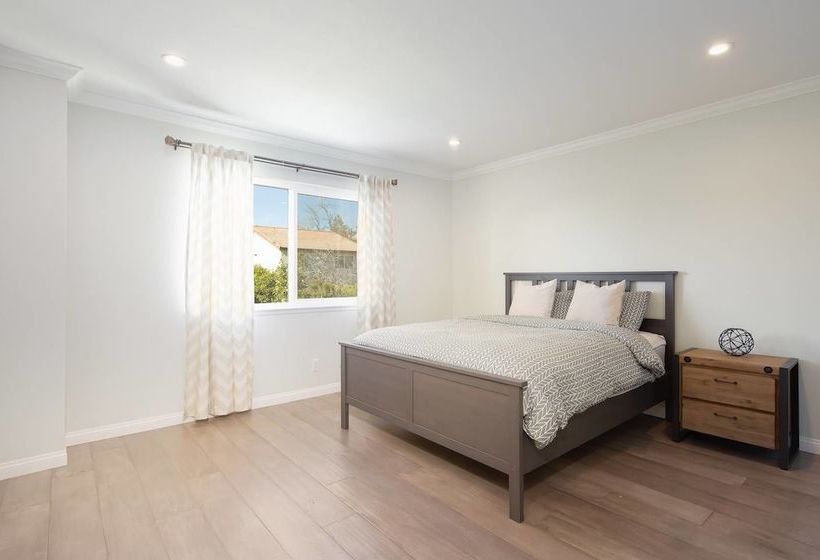 Radiant Estate New Luxury Cali 3 Bd!