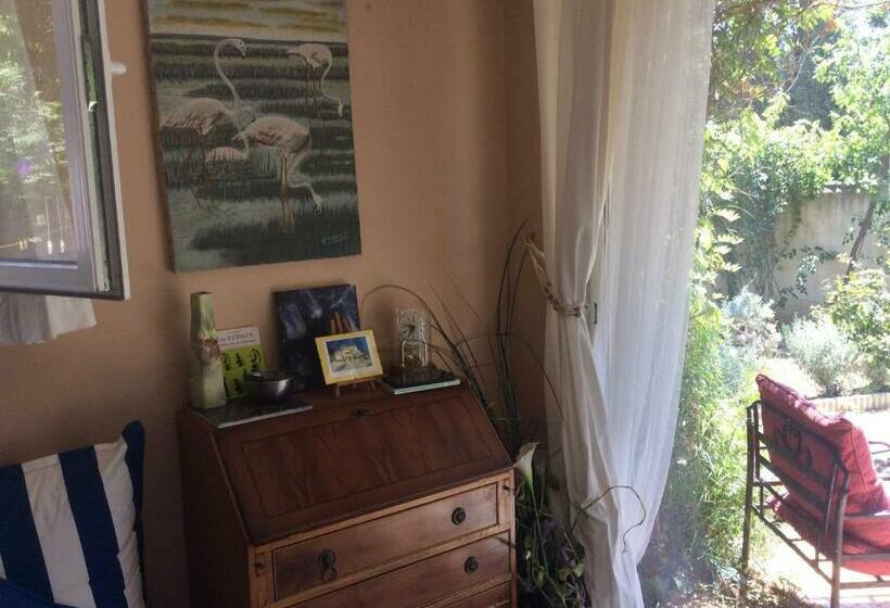 La Roseraie Camarguaise