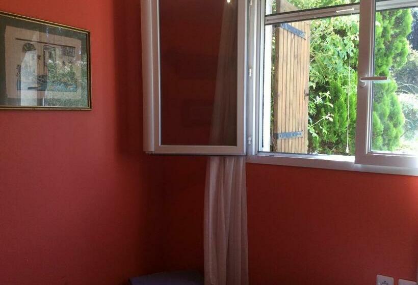 La Roseraie Camarguaise