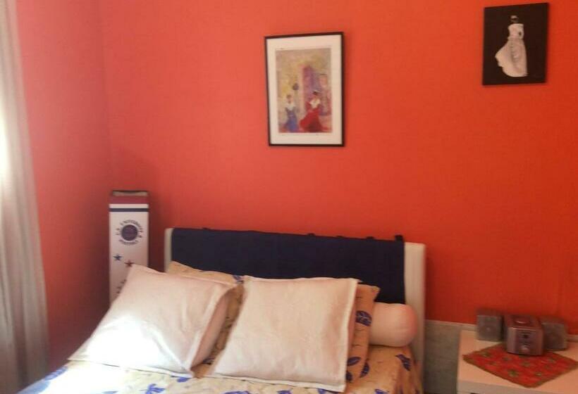 La Roseraie Camarguaise