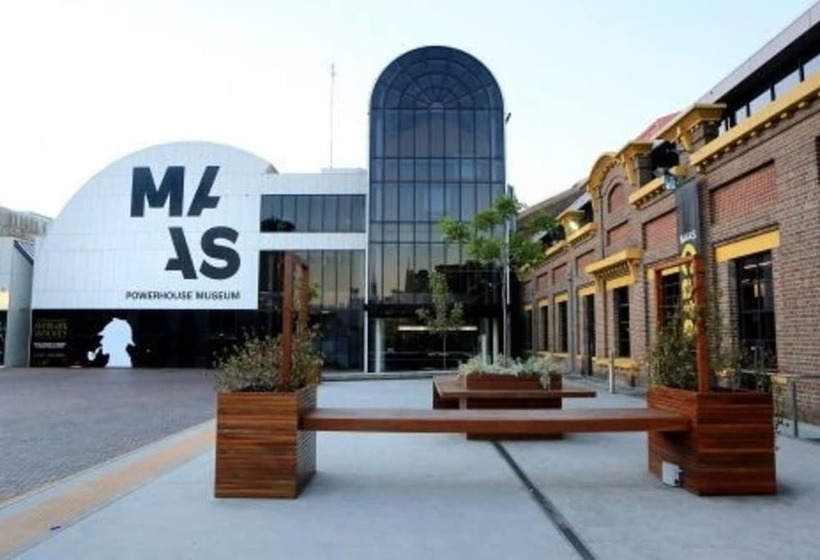 Warrick Fram 3 Beds Apt Free Parking Walk To Westfield Close To Hospital Nwf003