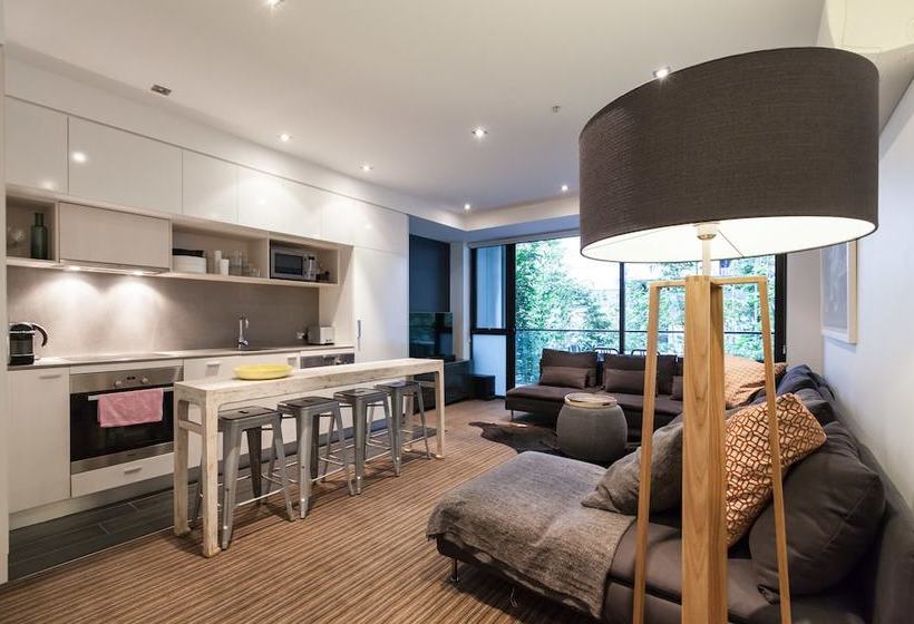 Zach, 1bdr St.kilda Apartment