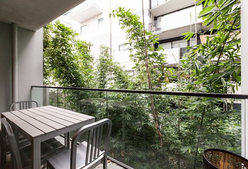 Zach, 1bdr St.kilda Apartment