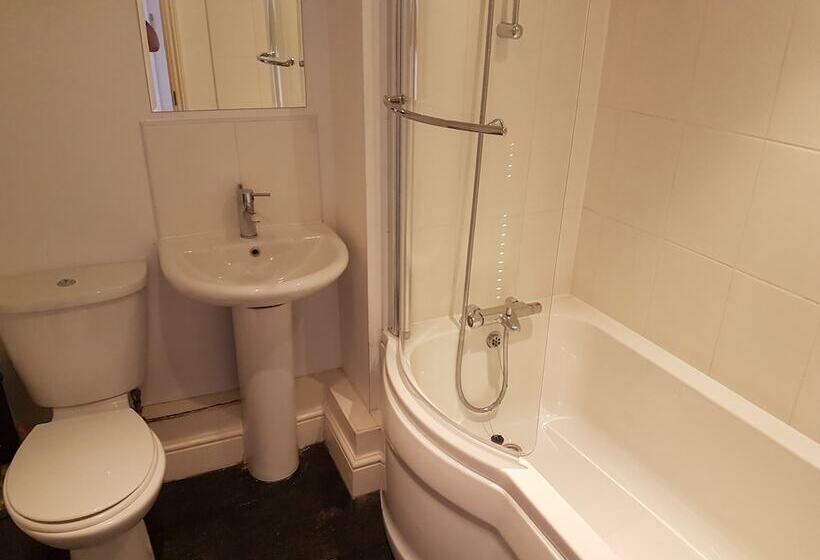 Apartment 9 Robertson Villas