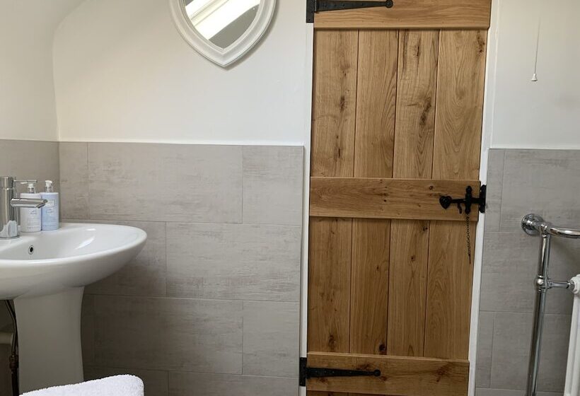 ベッドアンドブレックファースト Bell Cottage