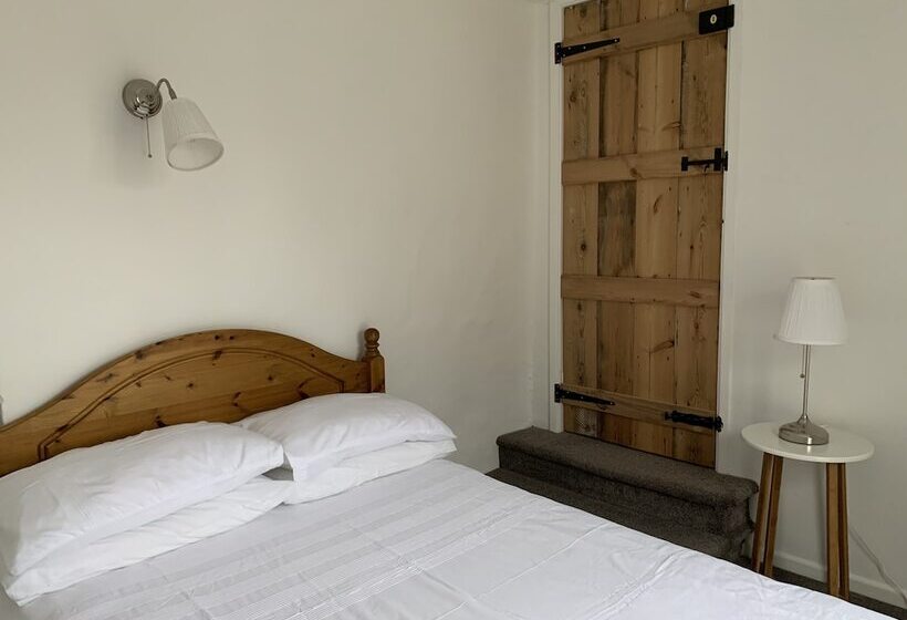 ベッドアンドブレックファースト Bell Cottage