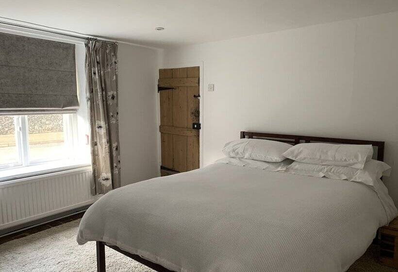 ベッドアンドブレックファースト Bell Cottage