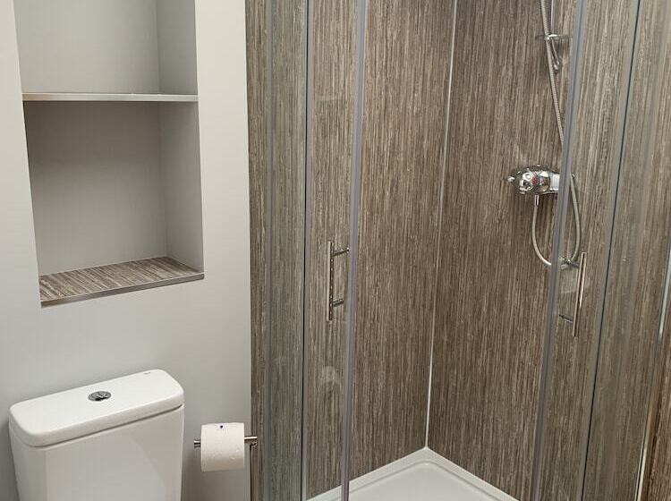 Birch Lodge 13 With Hot Tub