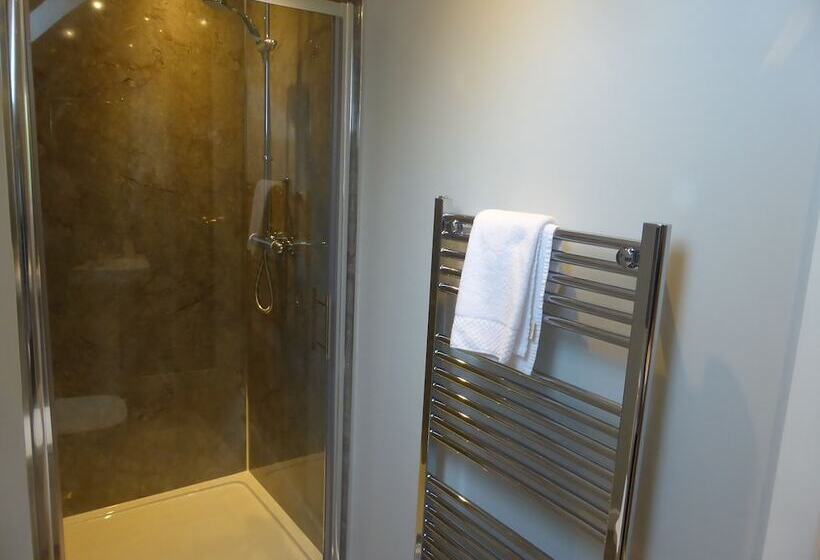 Birch Lodge 13 With Hot Tub