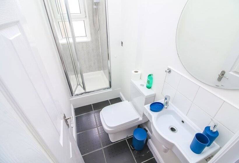 City View Flat At Liverpool St Brick Ln