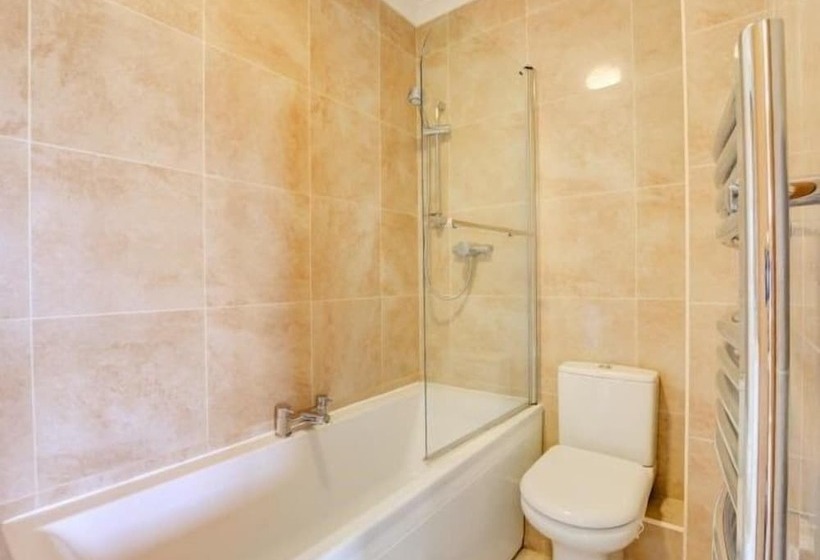 Cosy Dragon @pembrokeshire