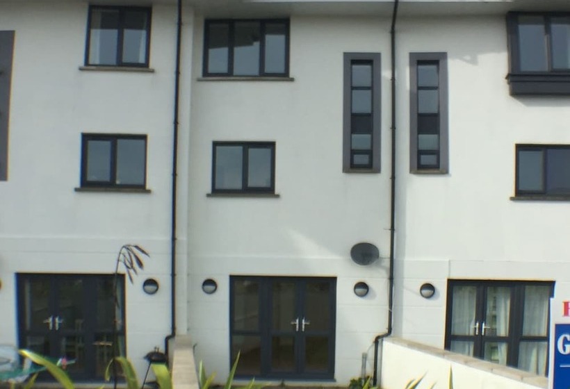 Cosy Dragon @pembrokeshire