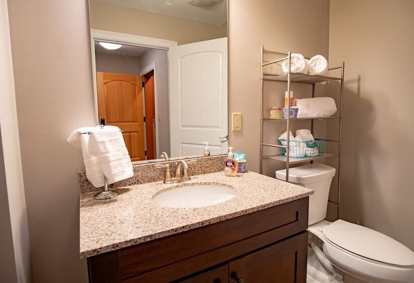 Cranmore Condominium Lodging