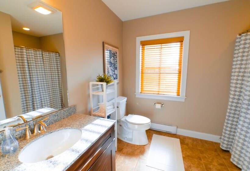 Cranmore Condominium Lodging