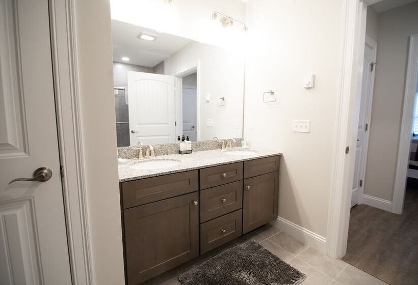 Cranmore Condominium Lodging