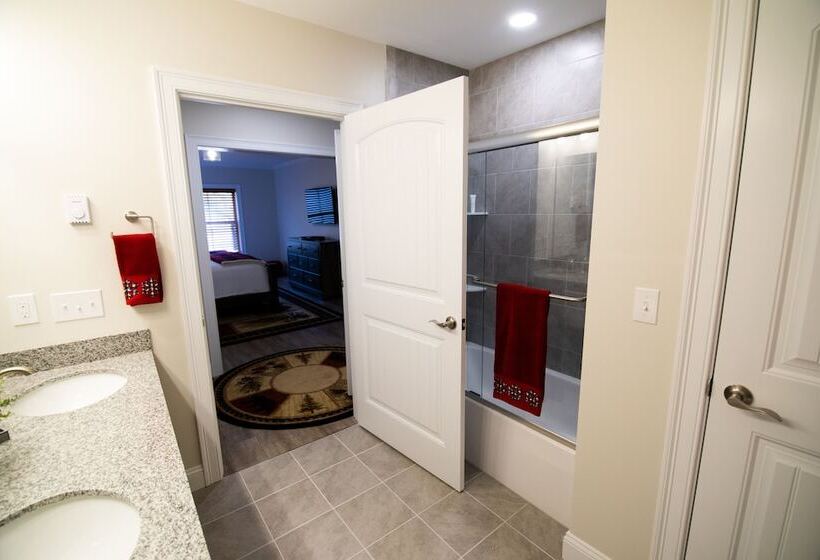 Cranmore Condominium Lodging