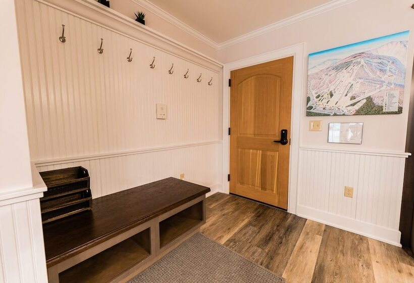 Cranmore Condominium Lodging