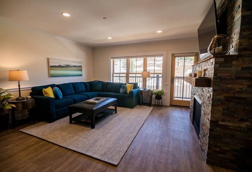 Cranmore Condominium Lodging