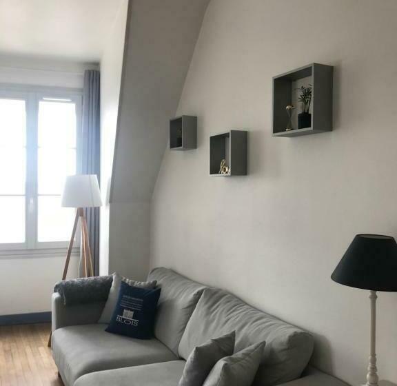 Entre Loire Et Chateau   Vue Sur La Loire