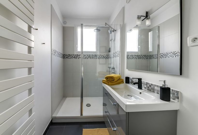 Fontainebleau Sweet Home Garden