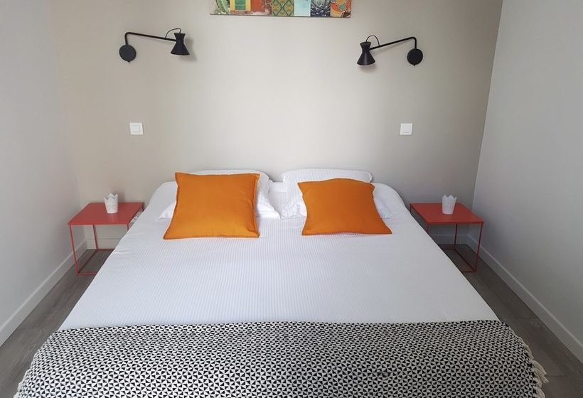 Fontainebleau Sweet Home Garden