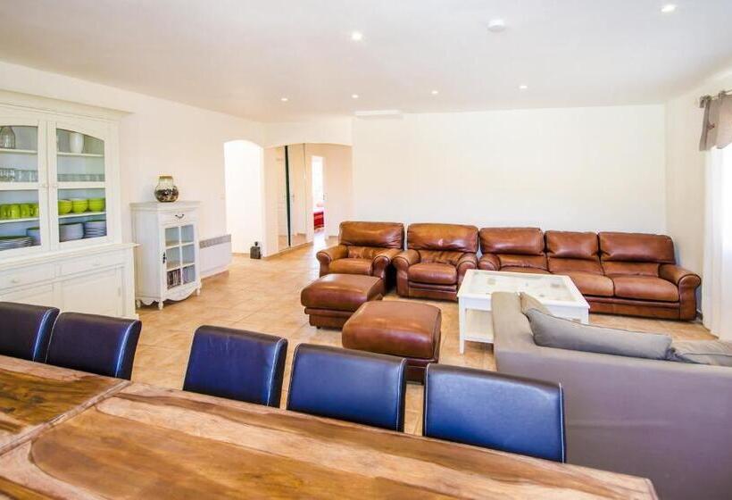 Grande Villa à Sainte Maxime   Golfe De Saint Tropez