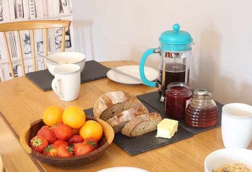 High Terrace Apartment