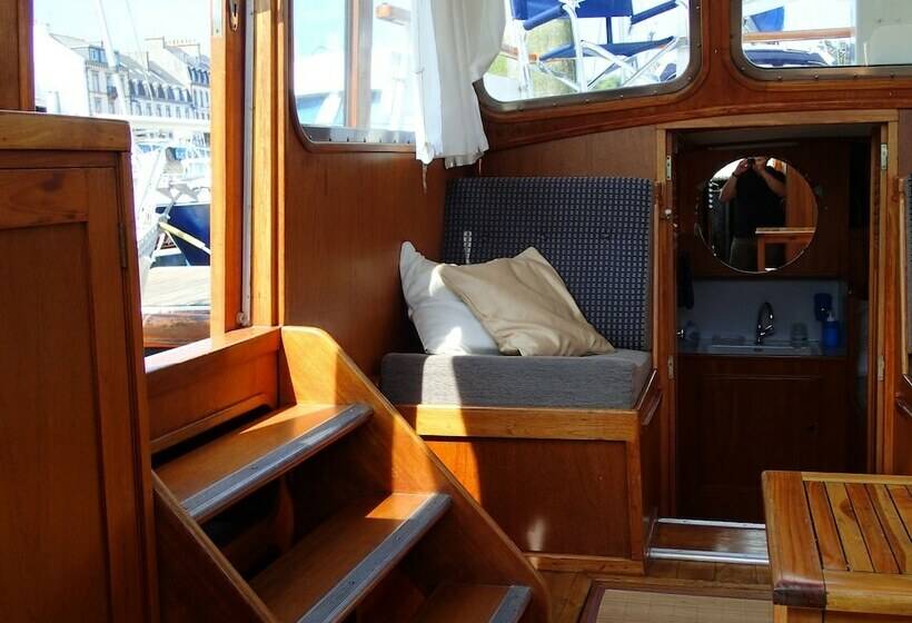 酒店 Audierne Yachting Yacht Time Out