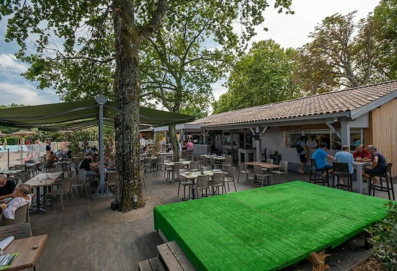 Отель Camping Domaine De La Forge