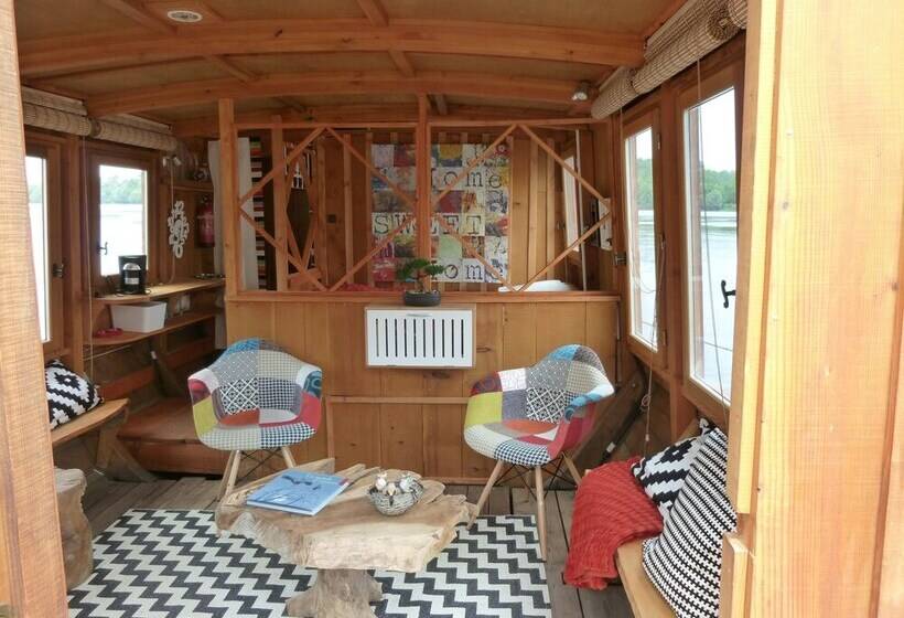 ホテル La Fauvette