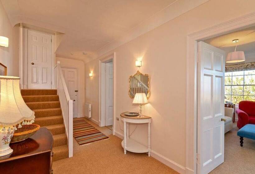 Inchgarry Court Main