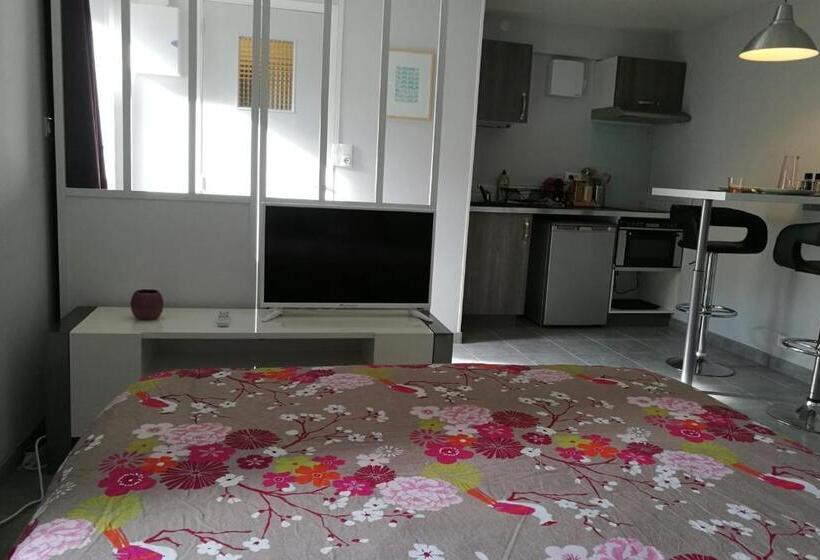 Le Cocon Des Monts D Or