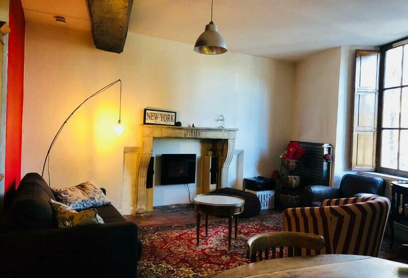 Le Gite De La Muraille