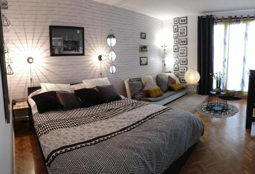 Le Parisien T1antony Berny By Beds4wanderlust   35m2 Avec Balcon   Aéroport Orly 5miles   Train Stat