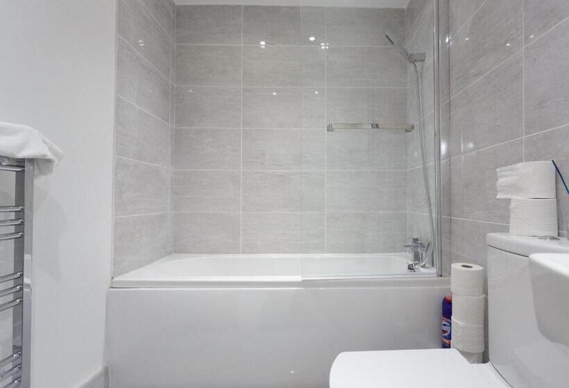 Live In Leeds Greenhill Bungalows