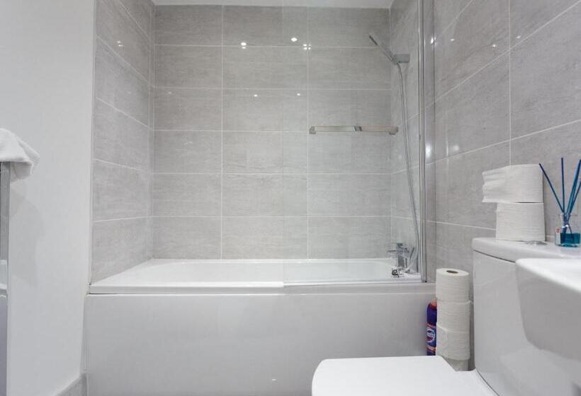 Live In Leeds Greenhill Bungalows