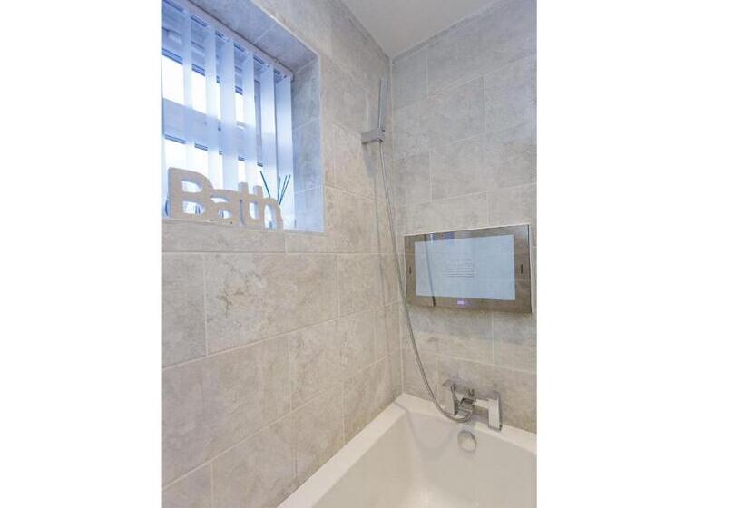 Live In Leeds Greenhill Bungalows