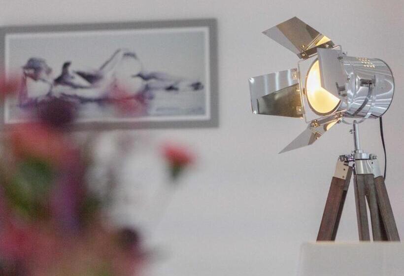 Live In Leeds Greenhill Bungalows