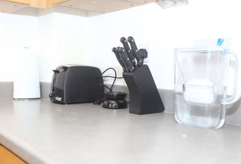 Luxury 2 Bed Apartment