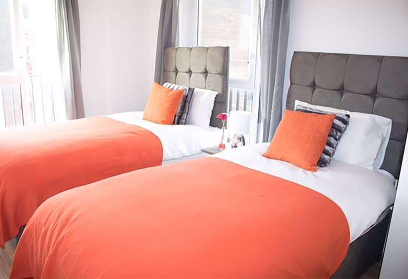 Luxury 2 Bed Apartment