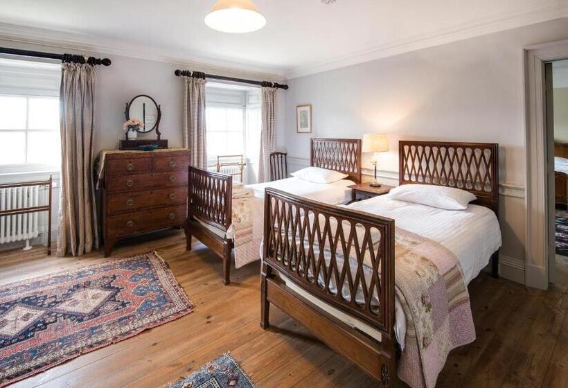 Merchant S House   Large Two Floor Apartment!! Sleeps Up To 11 People, First Floor Available Separat