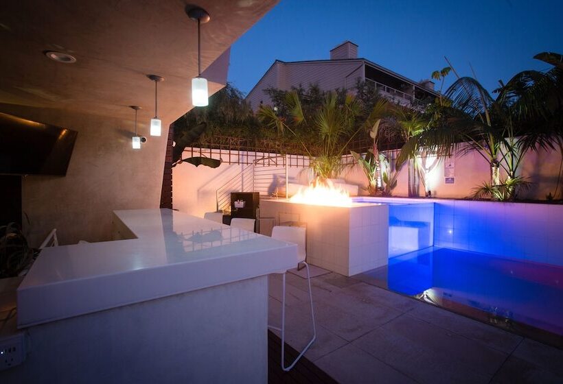 Modern Del Mar Beach Home